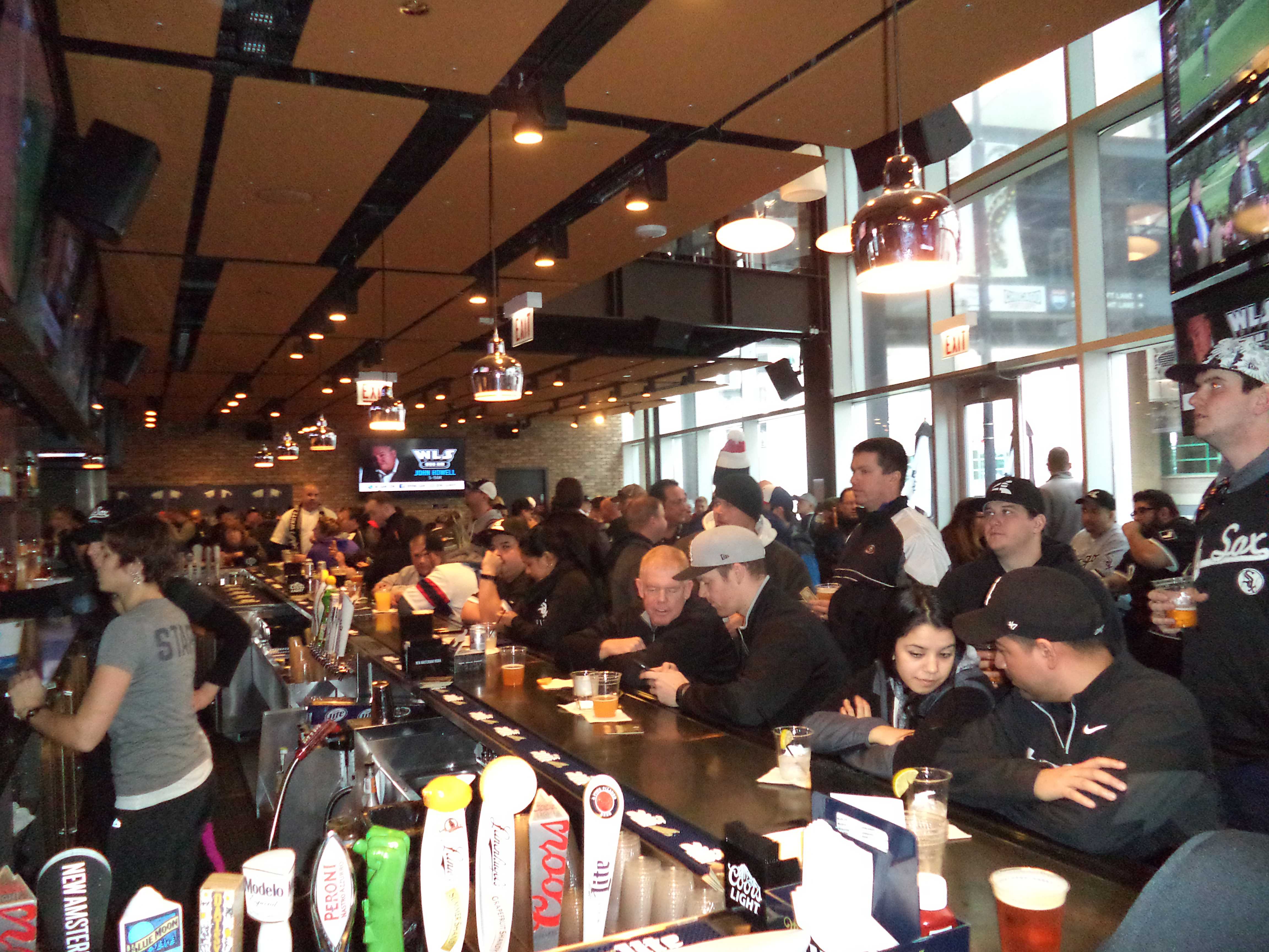 WS Opening Day 2016 (18) crowd at bar